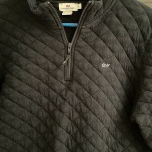 Black vineyard vines pullover